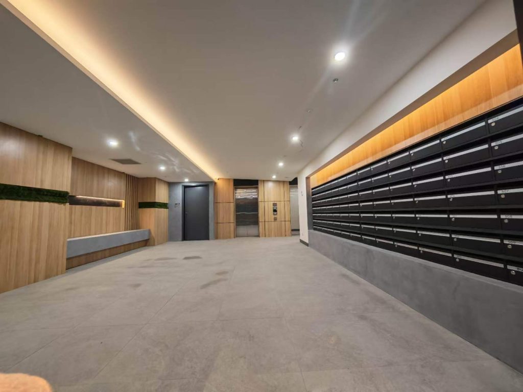 St Hilliers Rd — image 4