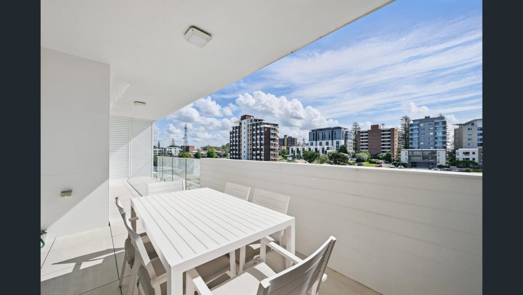 Gordon St — image 5